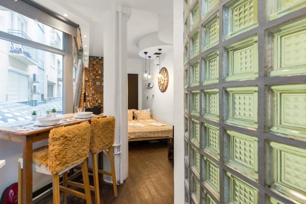Cheerful Studio Budapest Downtown Buitenkant foto