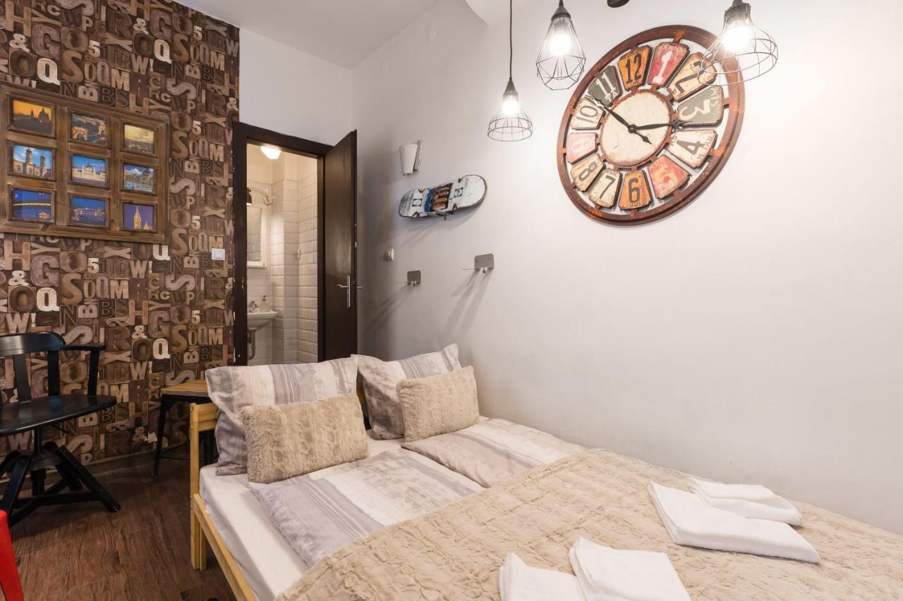 Cheerful Studio Budapest Downtown Buitenkant foto