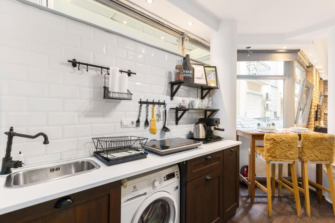 Cheerful Studio Budapest Downtown Buitenkant foto